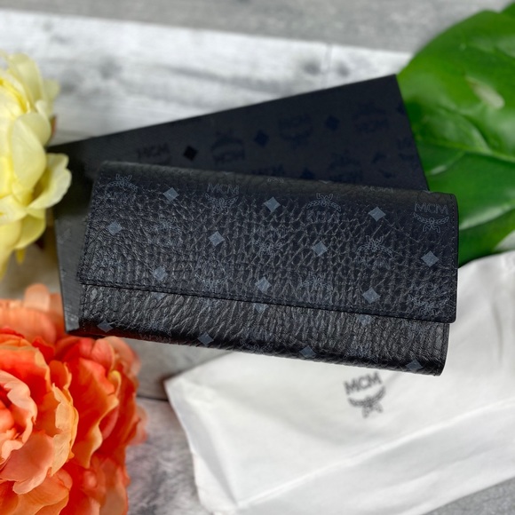 MCM large flap wallet two fold black - Picture 2 of 6